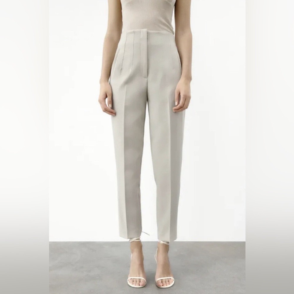 Zara High-Waisted Tailored Ankle Pants in Cream – Size S